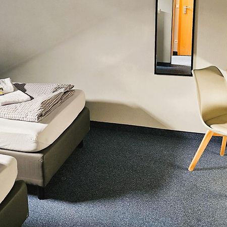 Novitel Pension Pliening - Muenchen Messe Extérieur photo