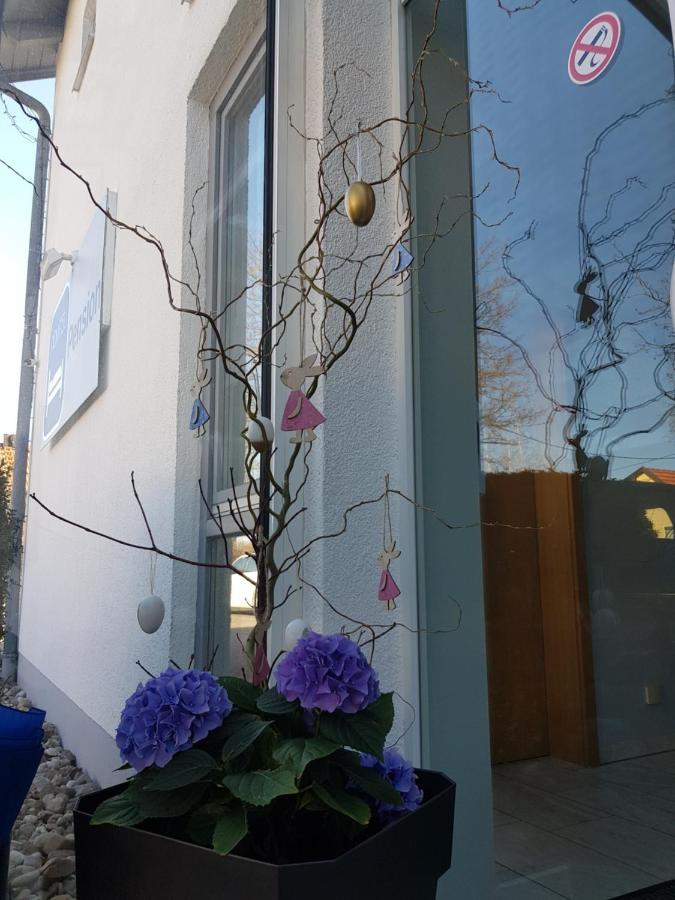 Novitel Pension Pliening - Muenchen Messe Extérieur photo