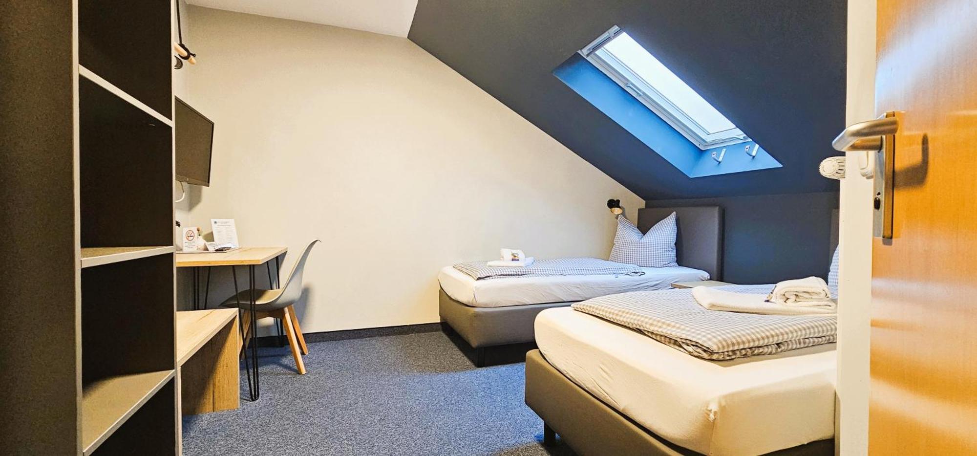 Novitel Pension Pliening - Muenchen Messe Extérieur photo