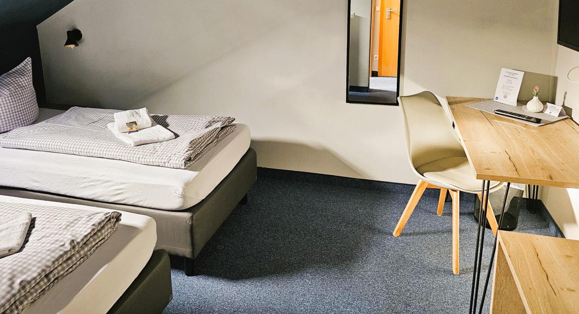 Novitel Pension Pliening - Muenchen Messe Extérieur photo