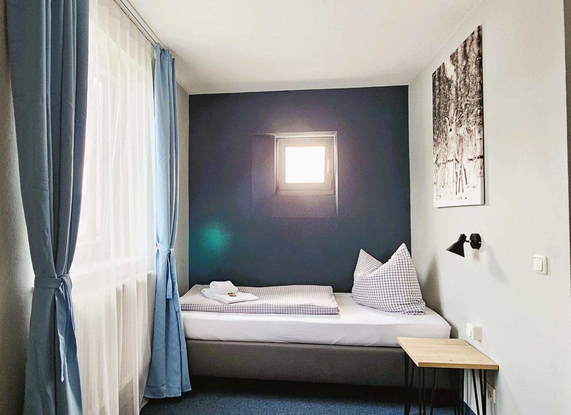 Novitel Pension Pliening - Muenchen Messe Extérieur photo