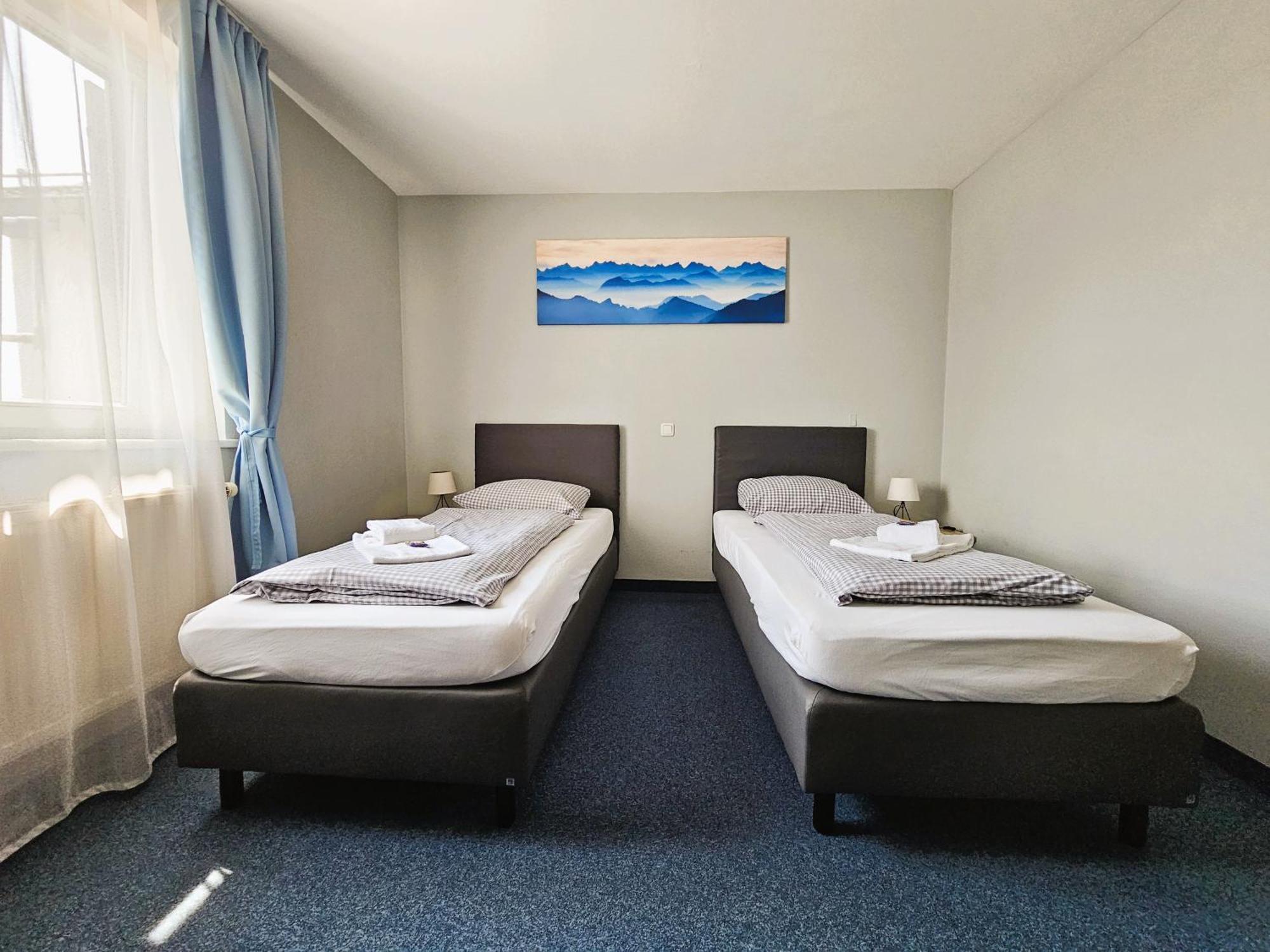 Novitel Pension Pliening - Muenchen Messe Extérieur photo