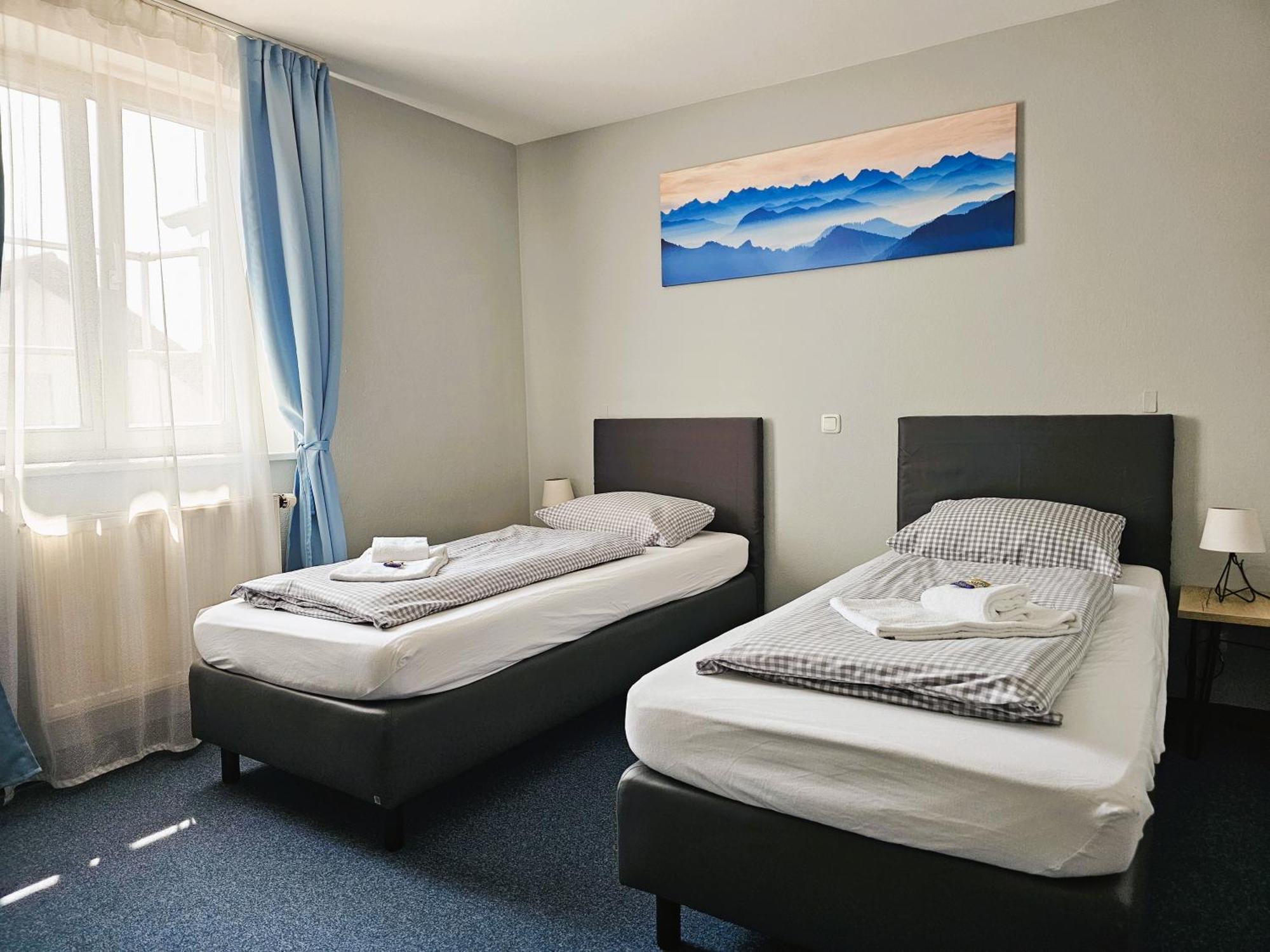 Novitel Pension Pliening - Muenchen Messe Extérieur photo