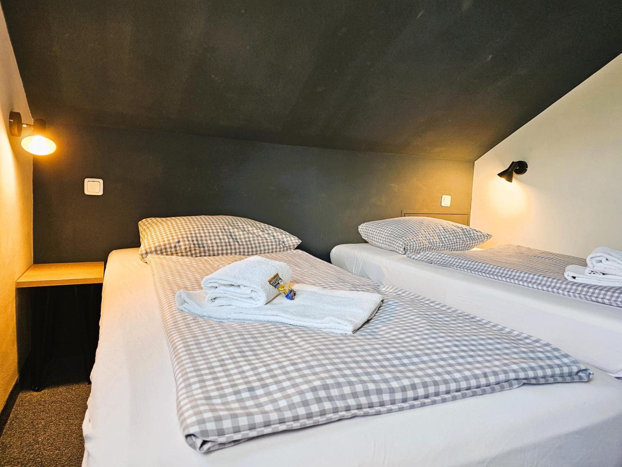 Novitel Pension Pliening - Muenchen Messe Extérieur photo