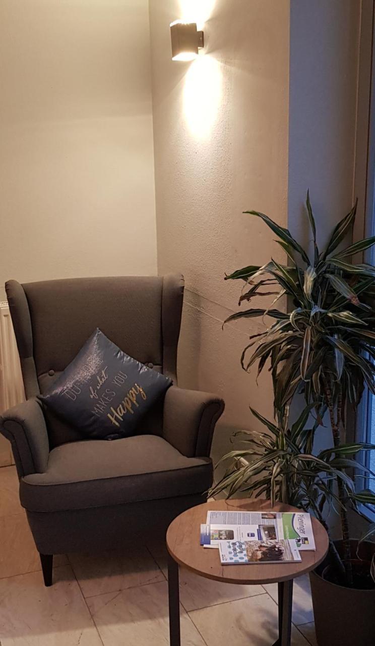 Novitel Pension Pliening - Muenchen Messe Extérieur photo